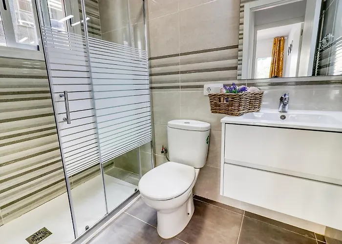 Cozy Main Square And Beachfront 3-bedrooms Los Cristianos (Tenerife)