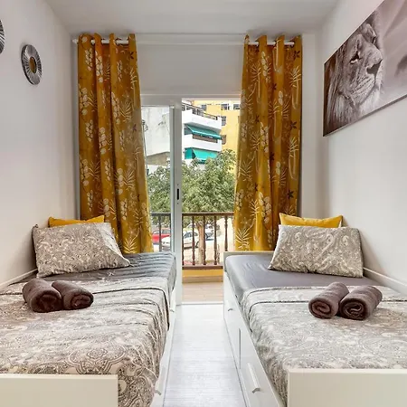 Cozy Main Square And Beachfront 3-Brs Apartment